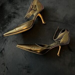 J.Renee Black and Gold Strappy Heels